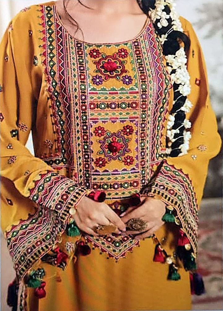 MEHNDI SUIT